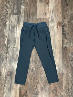 NWOT Free Fly athletic pants